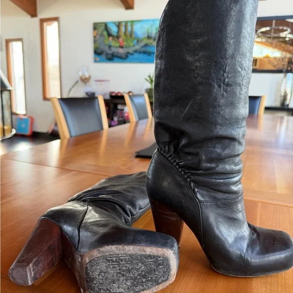 Frye Black Leather Heeled Boots - Picture 7 of 9